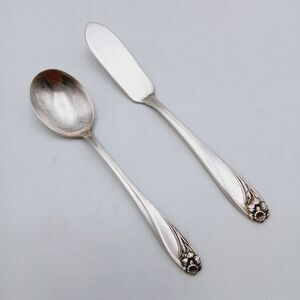 IS Daffodil Set of 2 Butter Knife & Sugar Spoon 1847 Rogers Silverplate Flatware